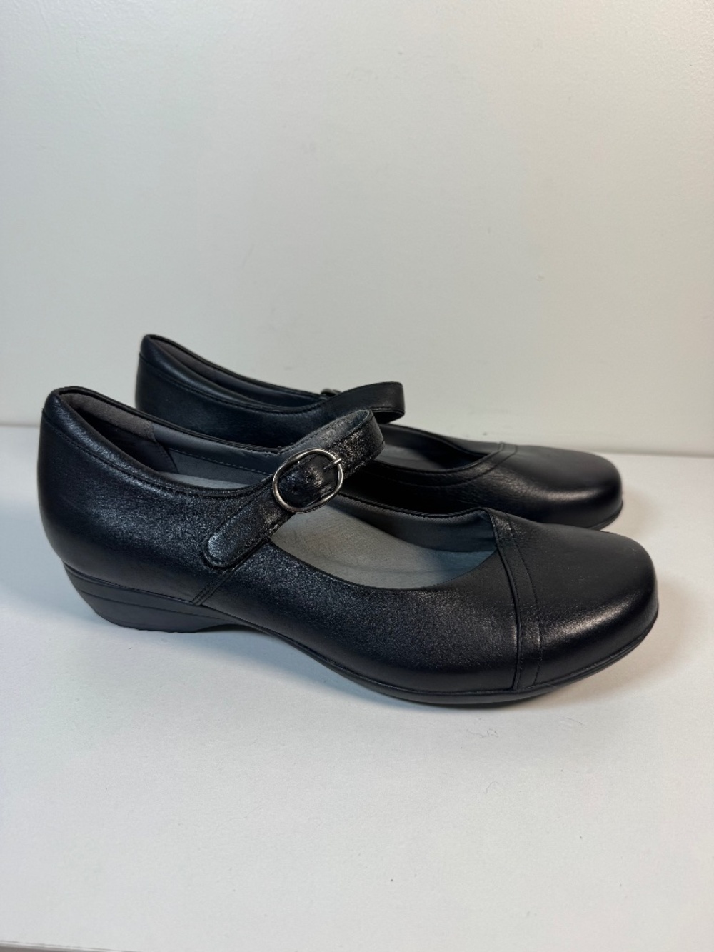 Dansko Fawna Black Leather Mary Jane Flats - Size 39 Wide (US 8.5-9 W)